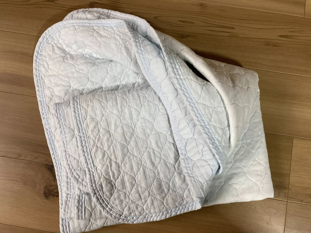 100均セリアのブランケット4